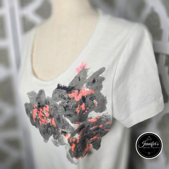 3/$30 J. Crew Women's White Raw Edge Scoop Neck Abstract Print T-shirt Large - Picture 3 of 10